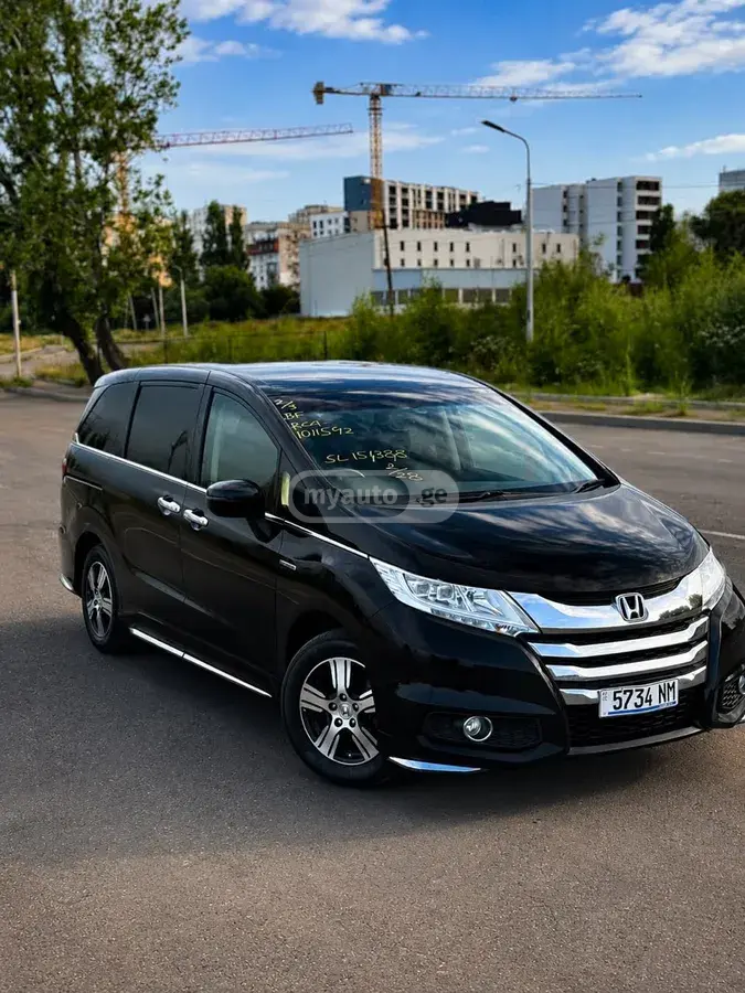 Honda Odyssey 2017 — photo 2