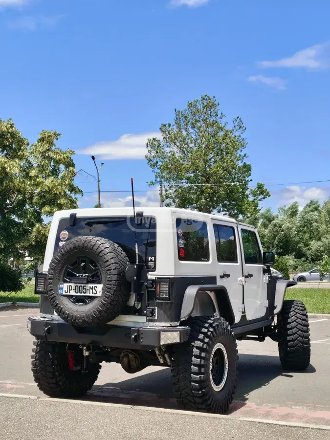 Jeep Wrangler 2016 — photo 2