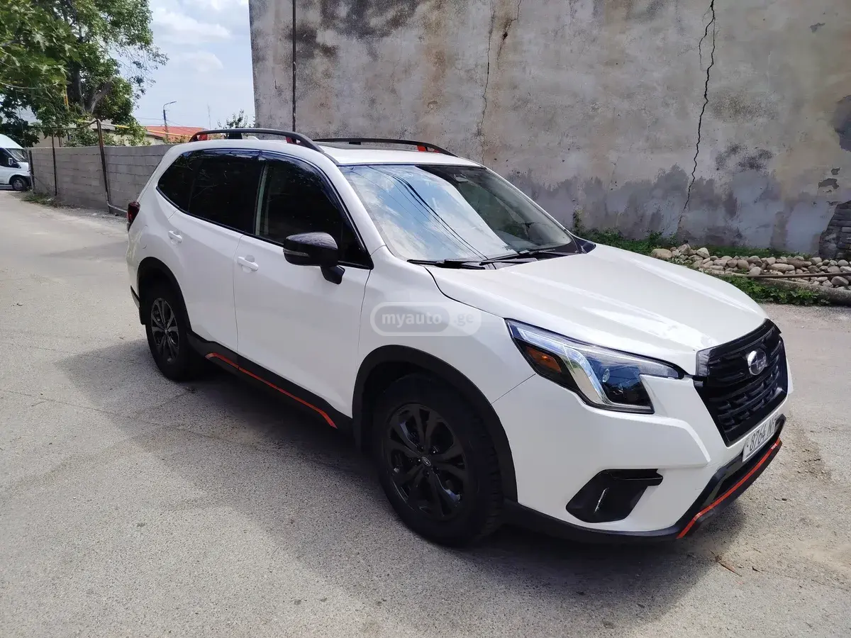 Subaru Forester 2022 — photo 2