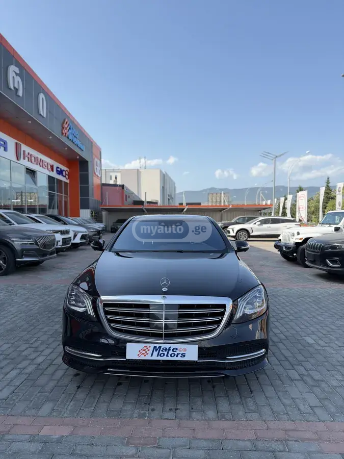 Mercedes-Benz S 560 2017 — photo 2