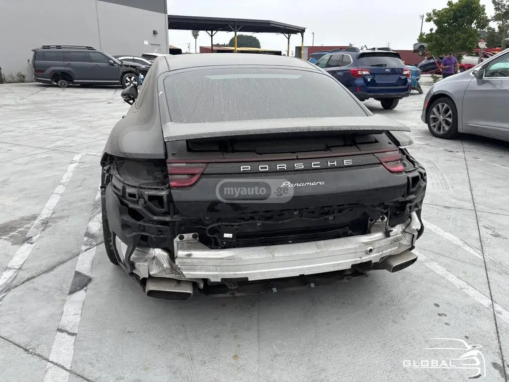 Porsche Panamera 2017 — photo 2