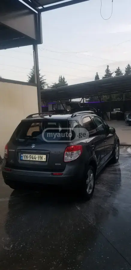 Suzuki SX4