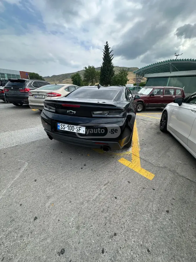 Chevrolet Camaro 2017 — photo 2