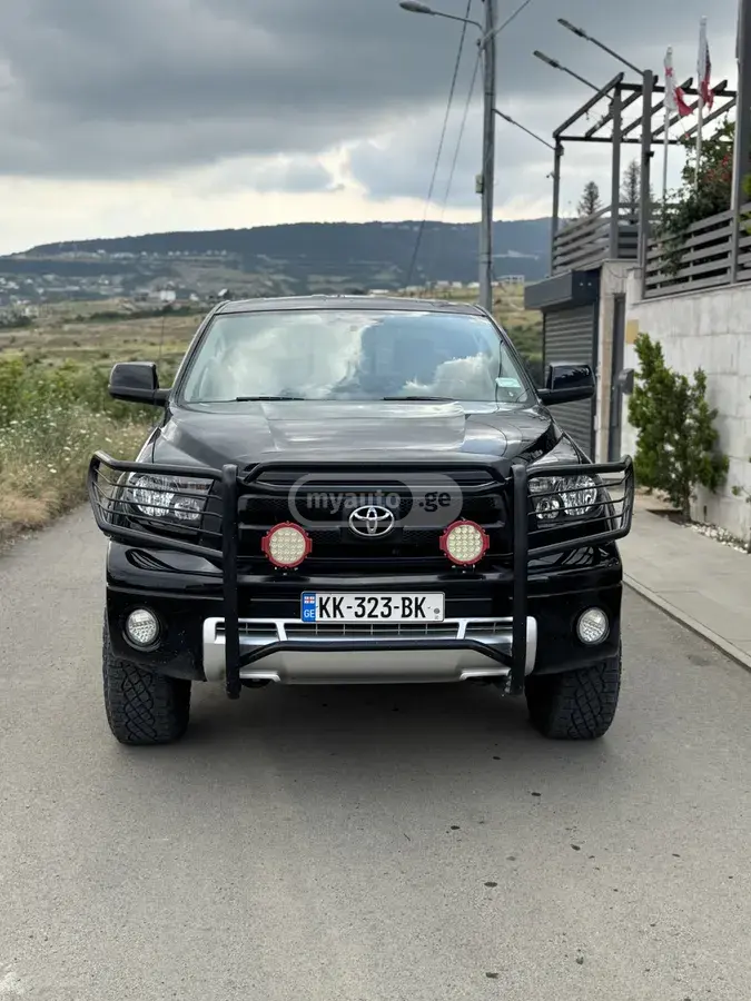 Toyota Tundra 2014 — photo 2