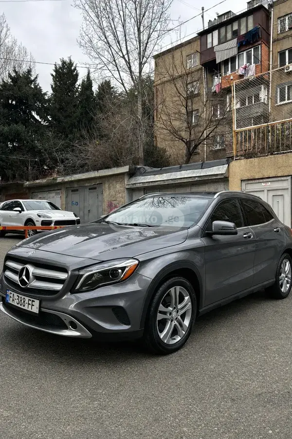 Mercedes-Benz GLA 250