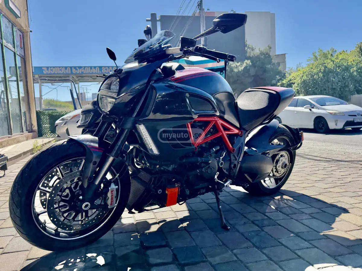 Ducati Diavel 2013 — photo 2