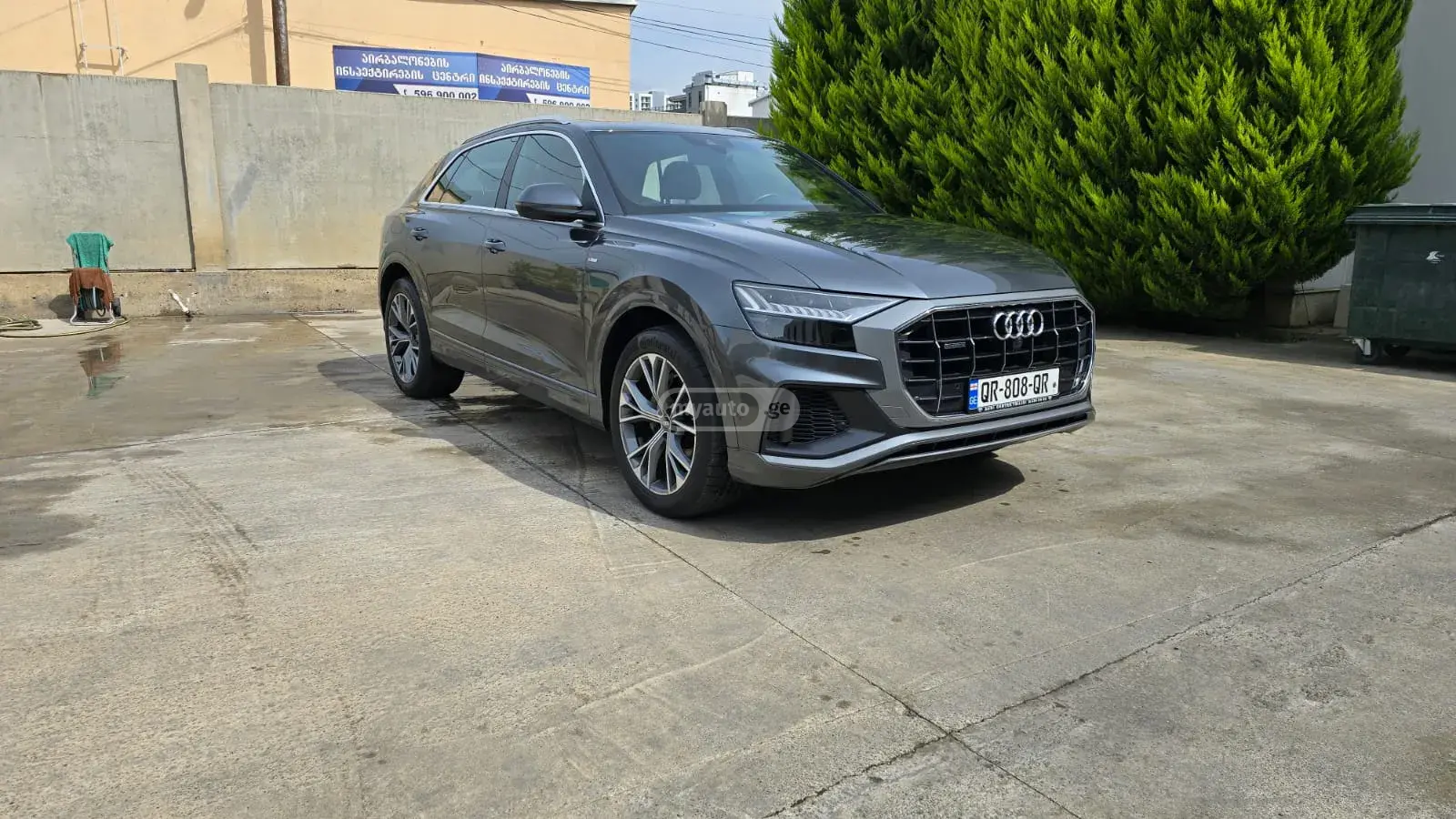 Audi Q8 2021 — photo 2