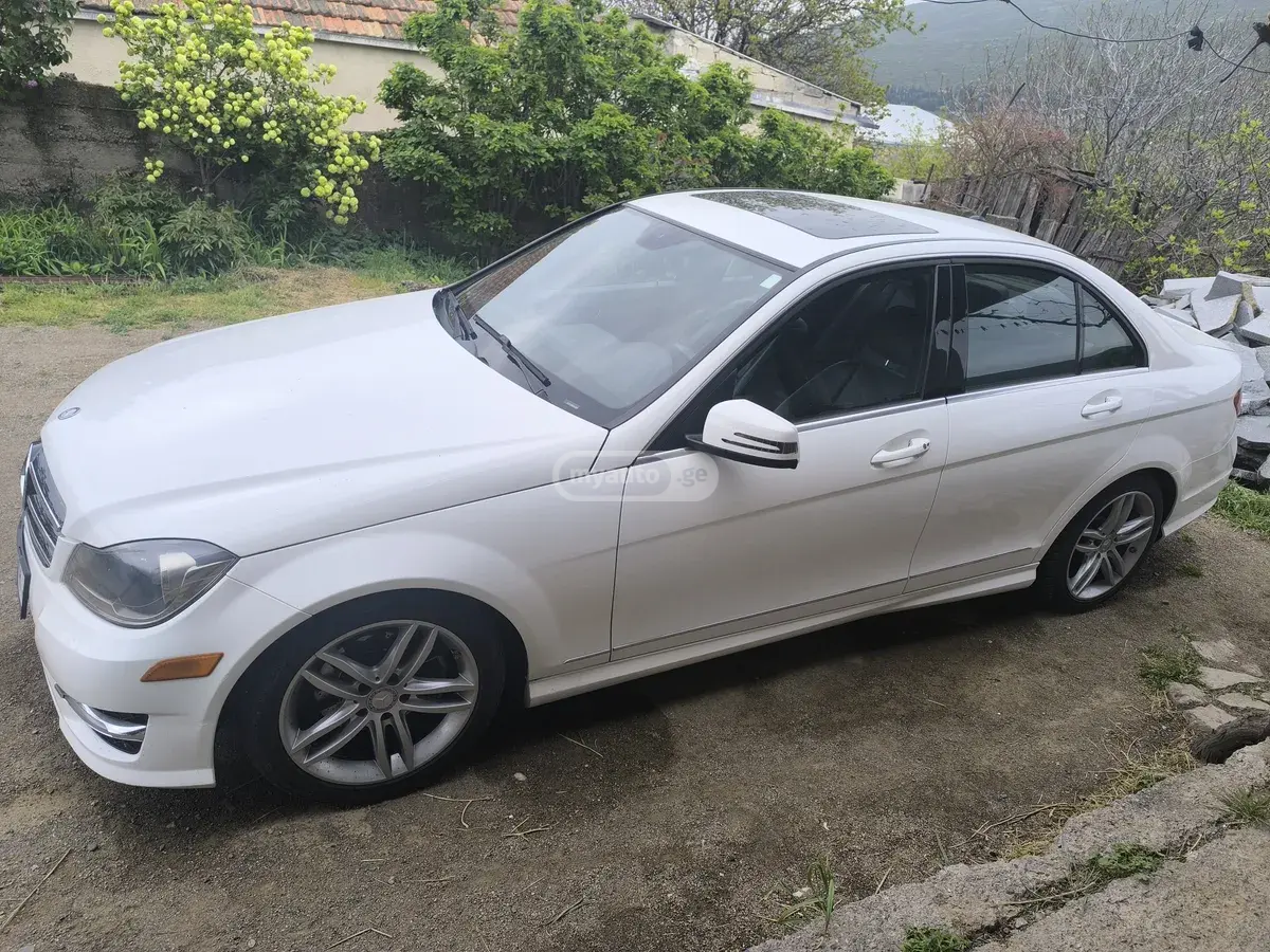 Mercedes-Benz C 250 2013 — photo 2