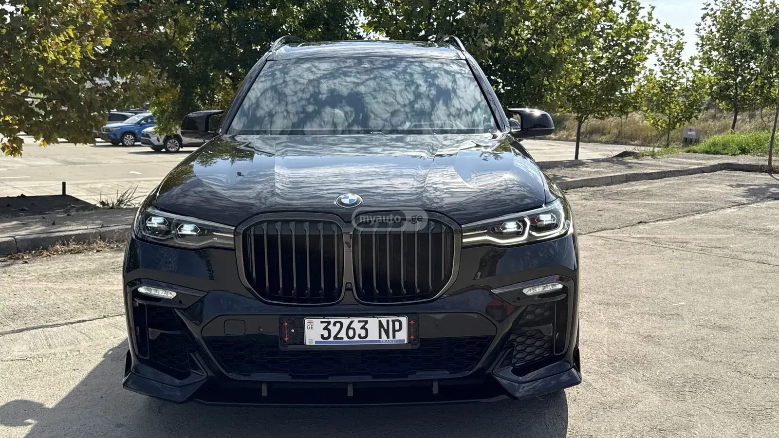 BMW X7 2019 — photo 2
