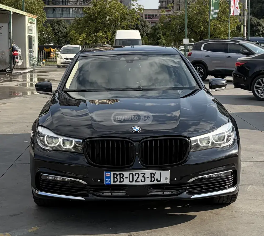 BMW 750