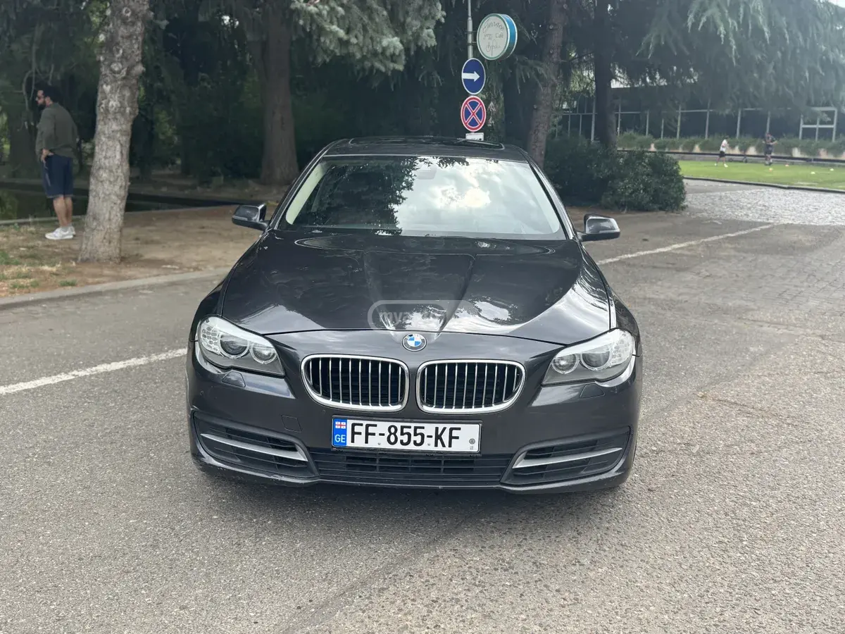 BMW 520 2014 — photo 2