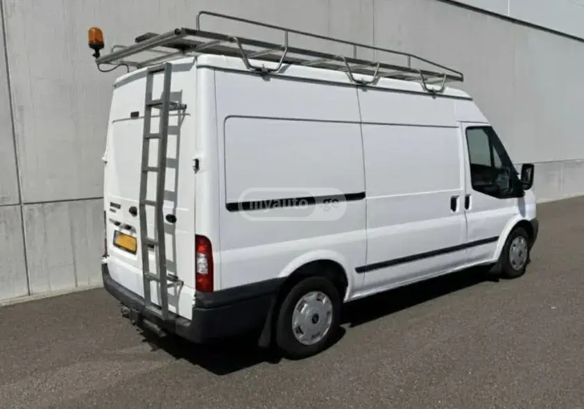 Ford Transit 2013 — photo 2