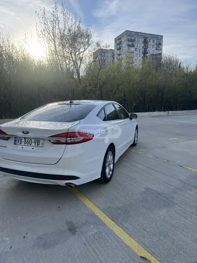 Ford Fusion 2017 — photo 2