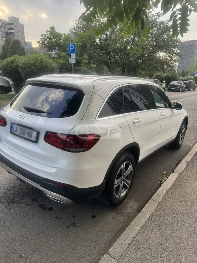 Mercedes-Benz GLC 300 2020 — photo 2