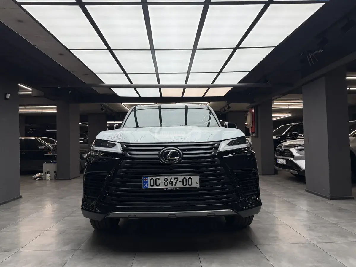 Lexus LX 600