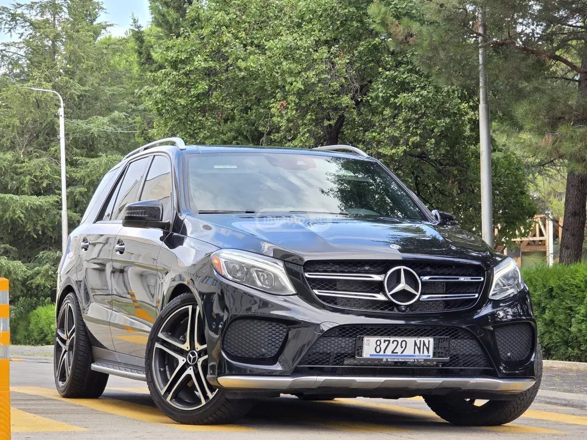 Mercedes-Benz GLE 43 AMG 2018 — photo 2