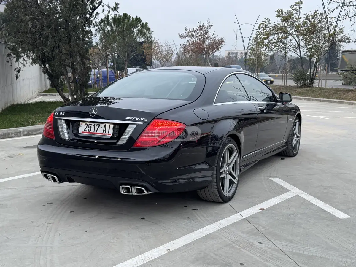 Mercedes-Benz CL 63 AMG 2010 — photo 2