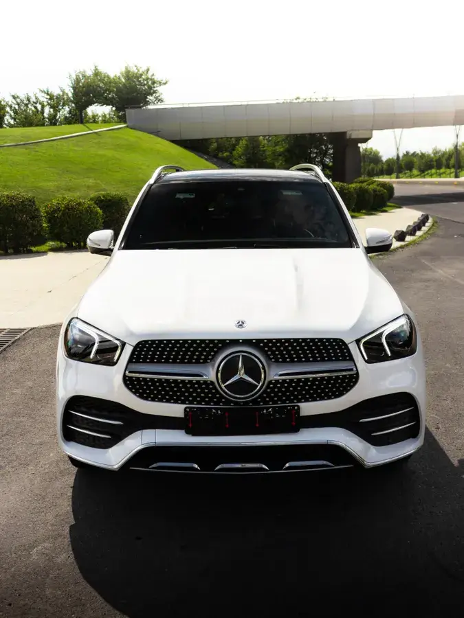 Mercedes-Benz GLE 350 2021 — photo 2