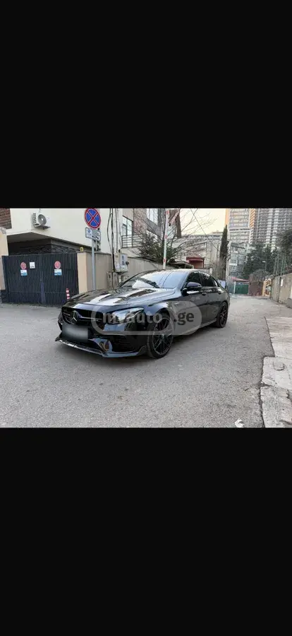 Mercedes-Benz E 63 AMG