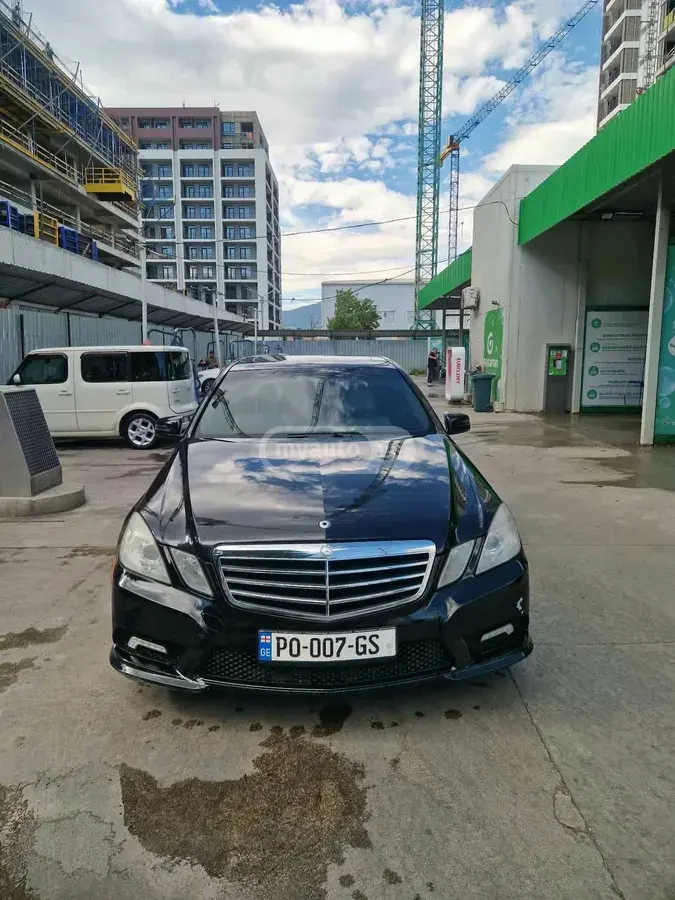 Mercedes-Benz E 350 2012 — photo 2