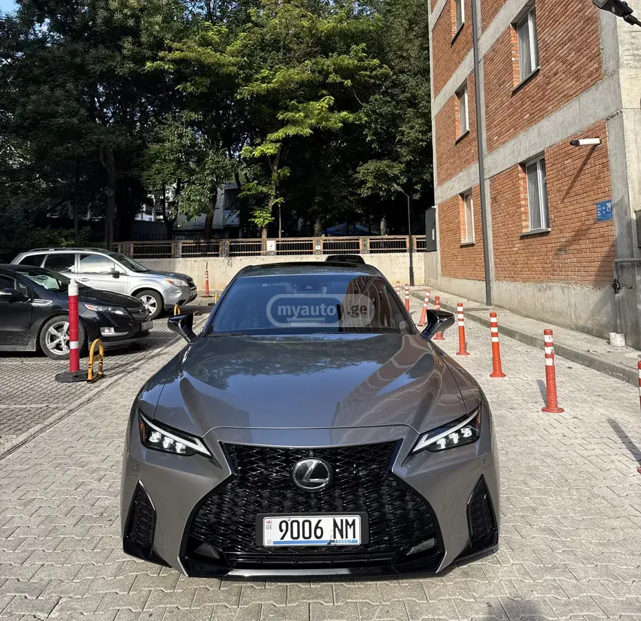 Lexus IS 350