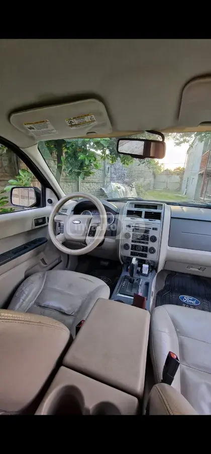 Ford Escape 2008 — photo 2