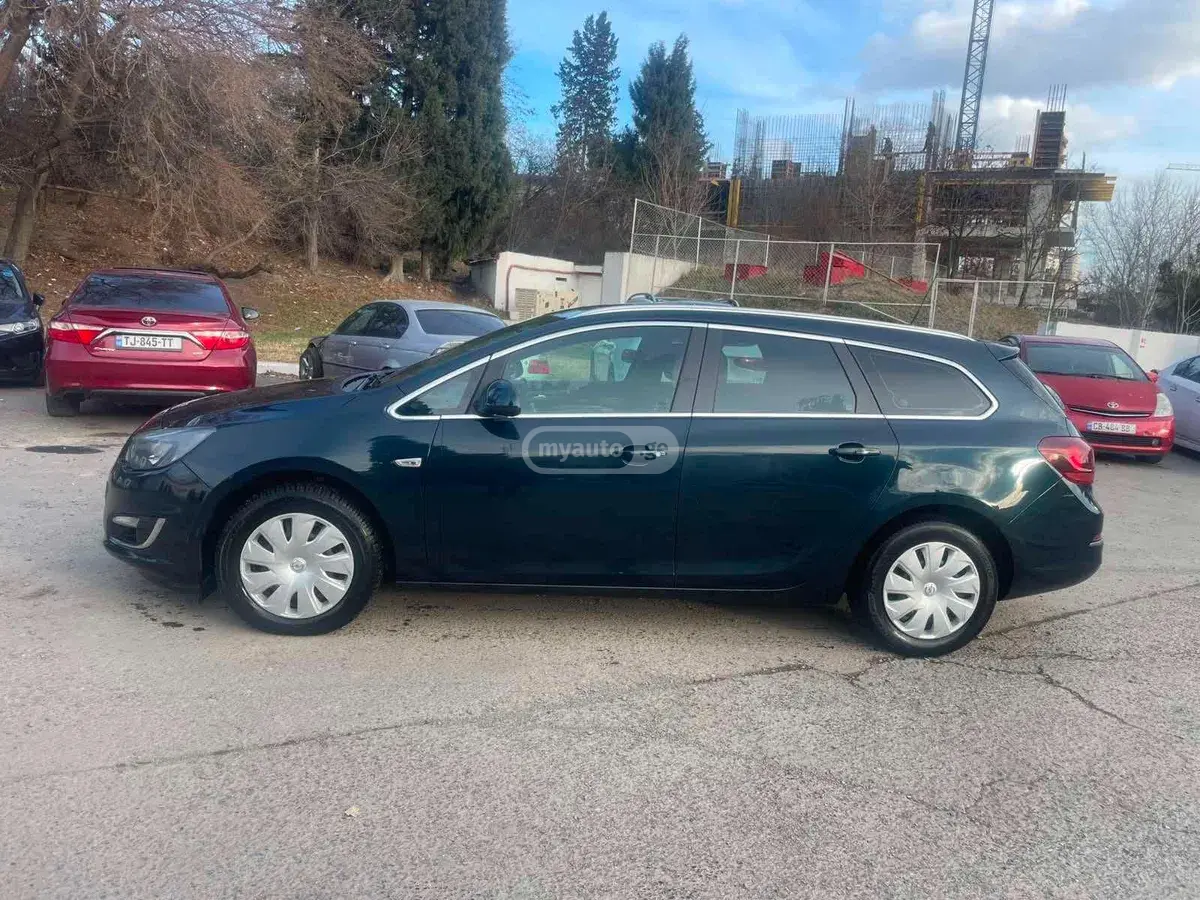 Opel Astra 2015 — photo 2