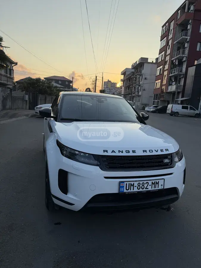 Land Rover Range Rover Evoque 2024 — photo 2