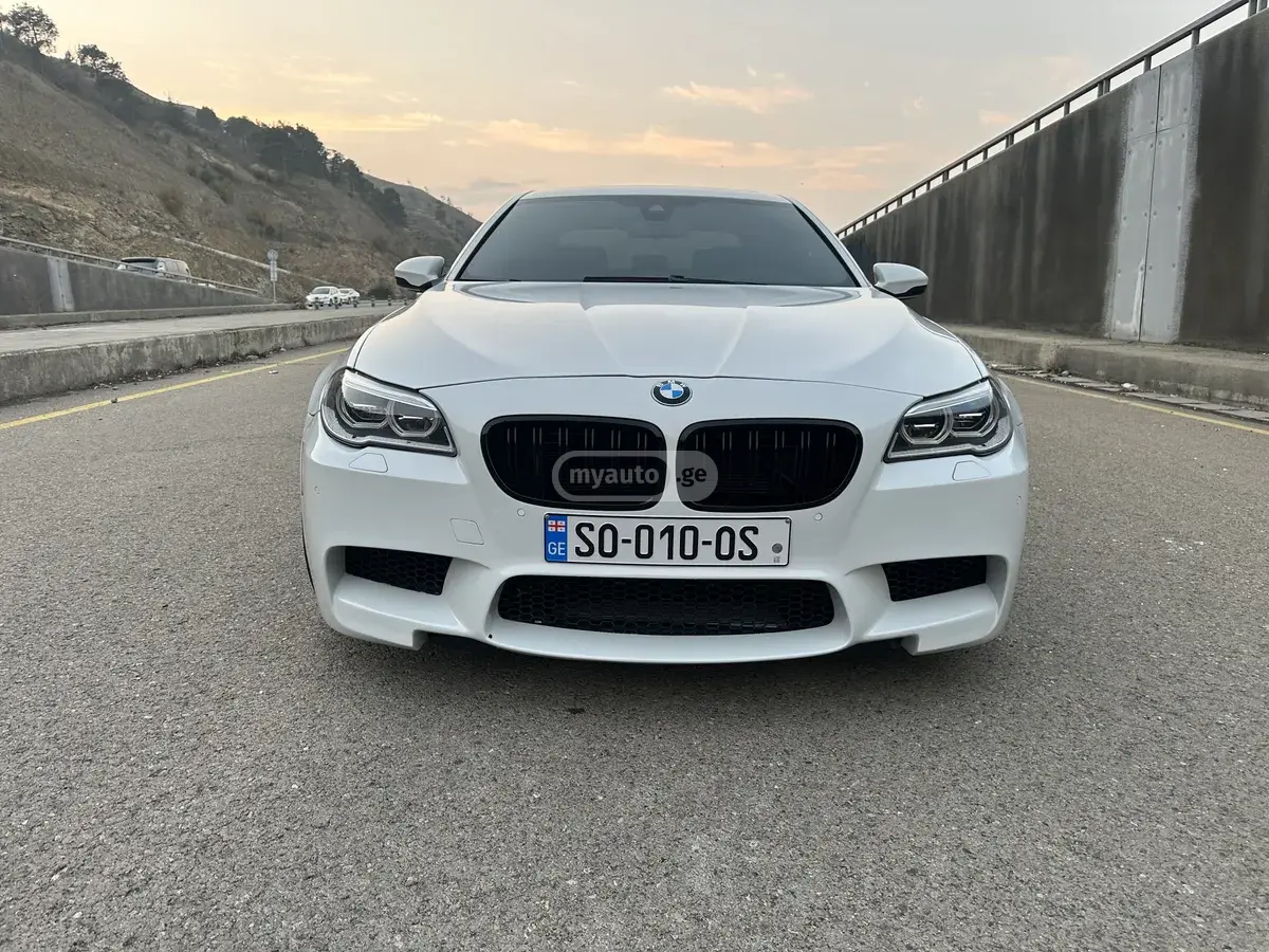 BMW M5