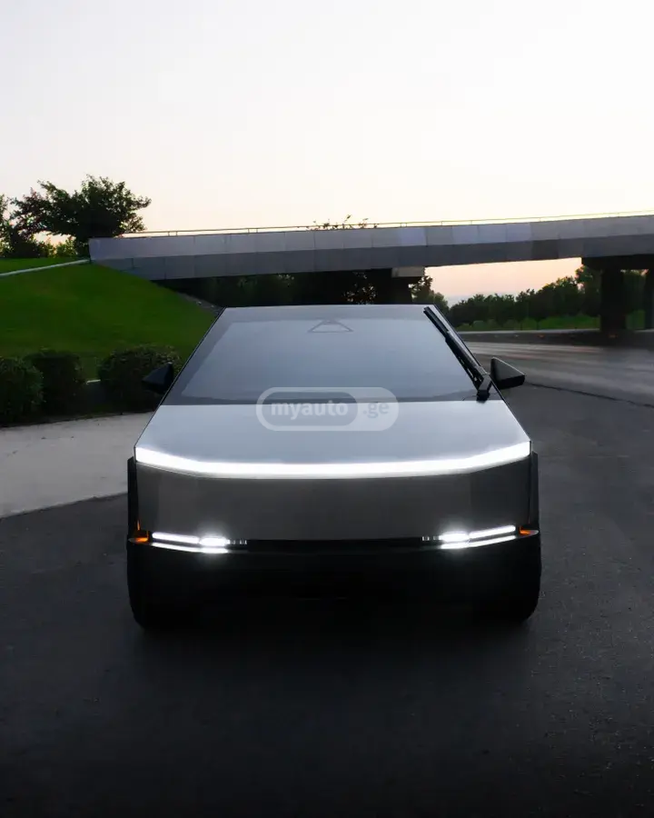 Tesla Cybertruck