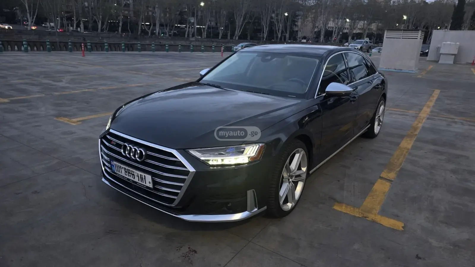 Audi S8 2020 — photo 2
