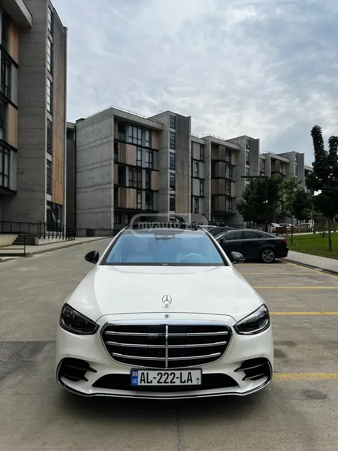Mercedes-Benz S 580 2023 — photo 2