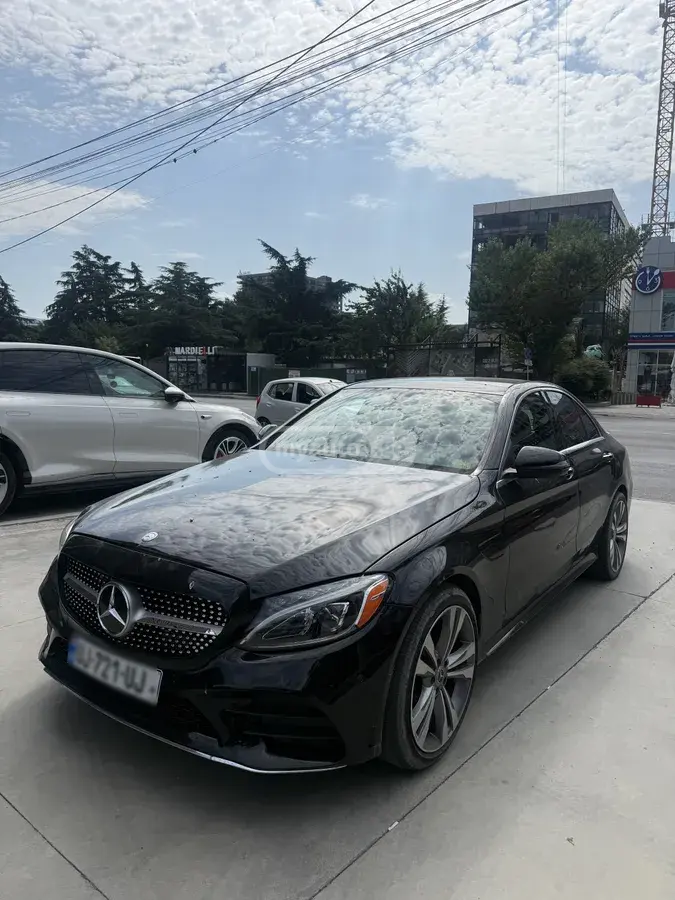 Mercedes-Benz C 300 2016 — photo 2
