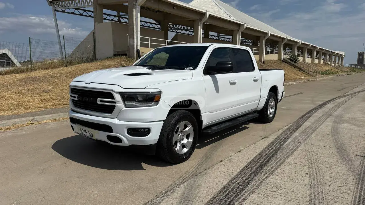 Dodge Ram 2022 — photo 2
