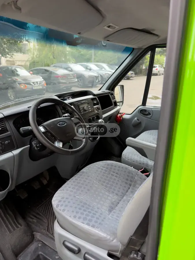 Ford Transit 2008 — photo 2