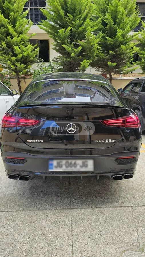 Mercedes-Benz GLE 63 AMG 2023 — photo 2