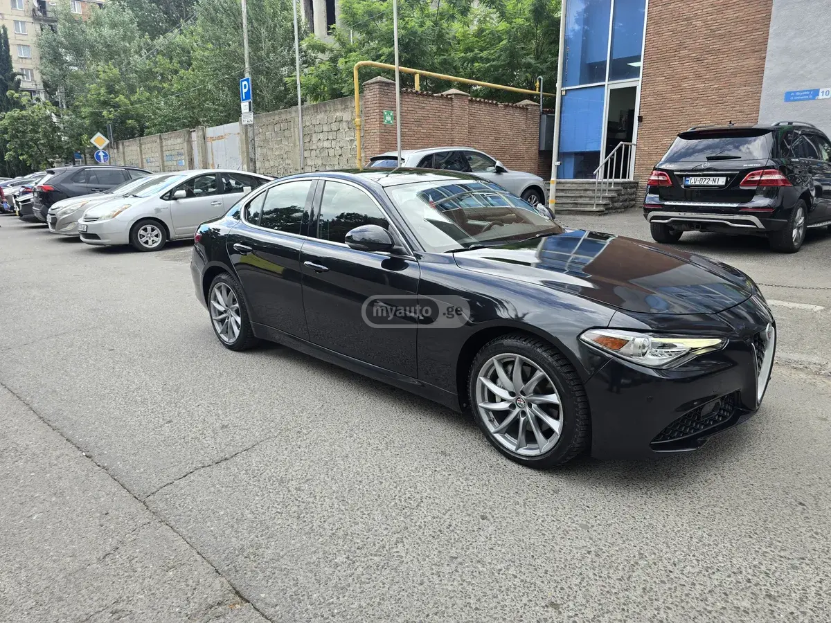 Alfa Romeo Giulia
