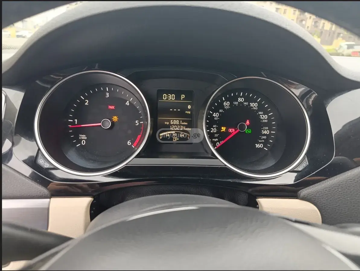 Volkswagen Jetta 2015 — photo 2