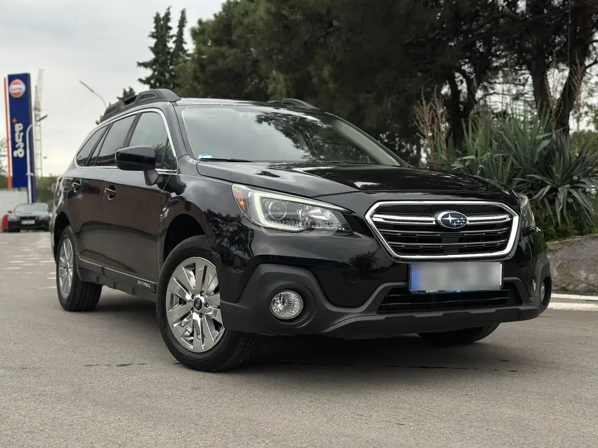 Subaru Outback 2019 — photo 2