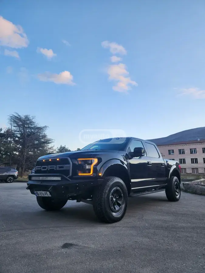 Ford F-150 2018 — photo 2