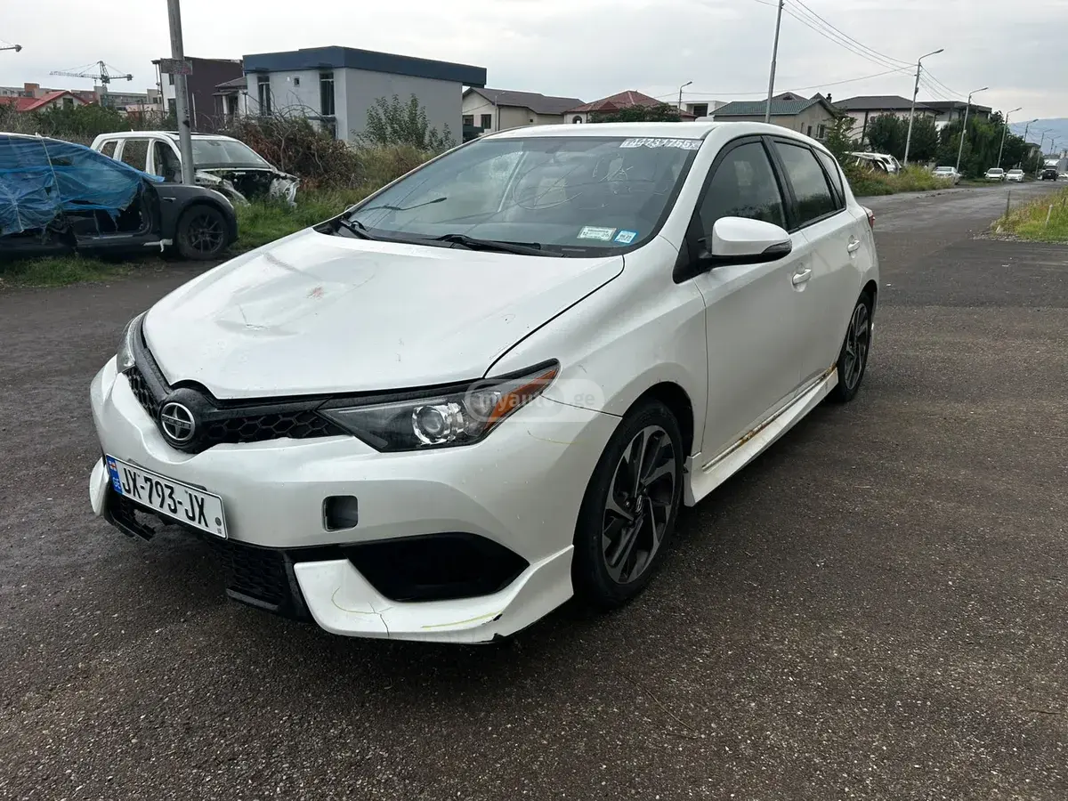 Scion iM 2016 — photo 2