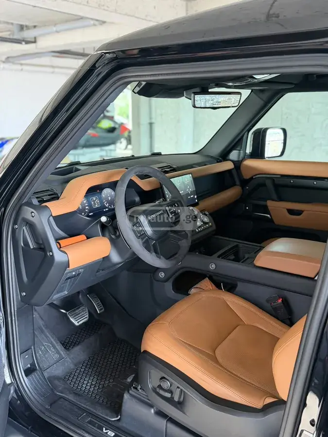 Land Rover Defender 90