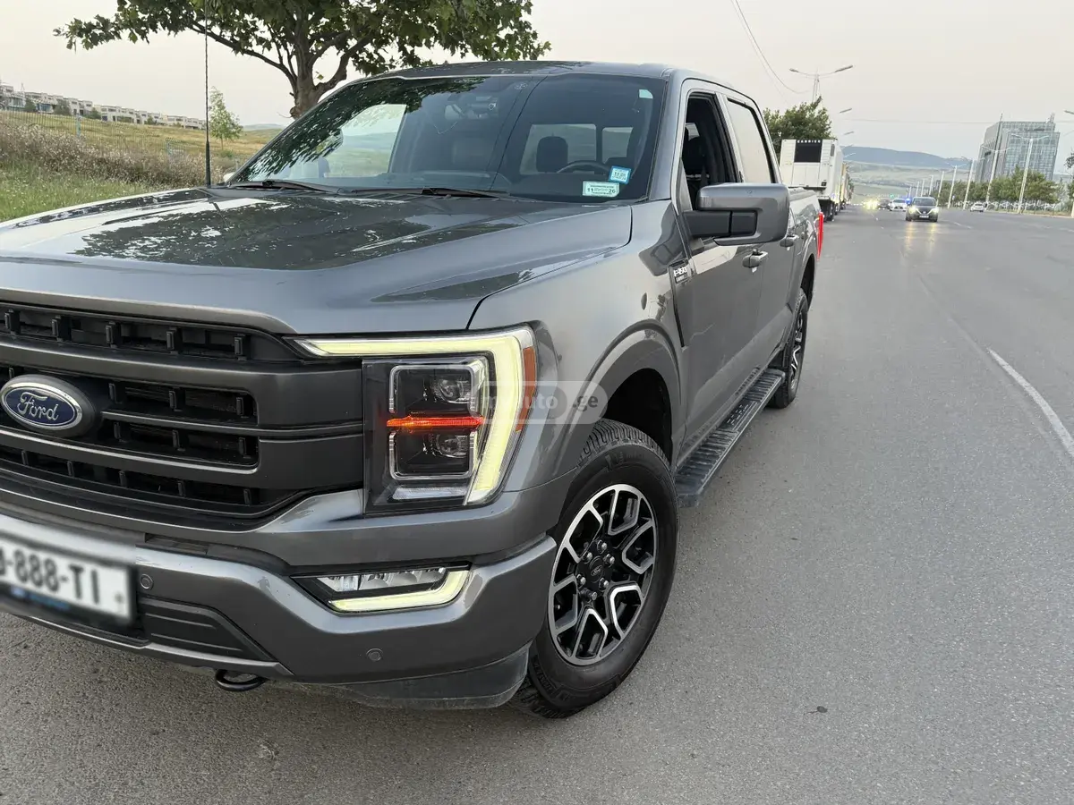 Ford F-150 2022 — photo 2