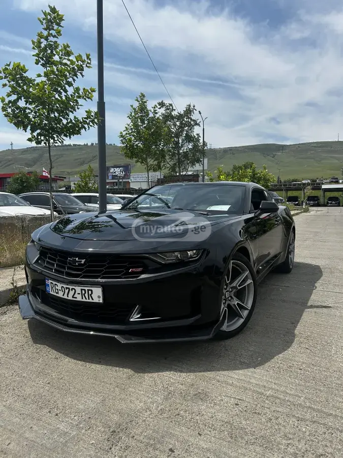 Chevrolet Camaro 2019 — photo 2