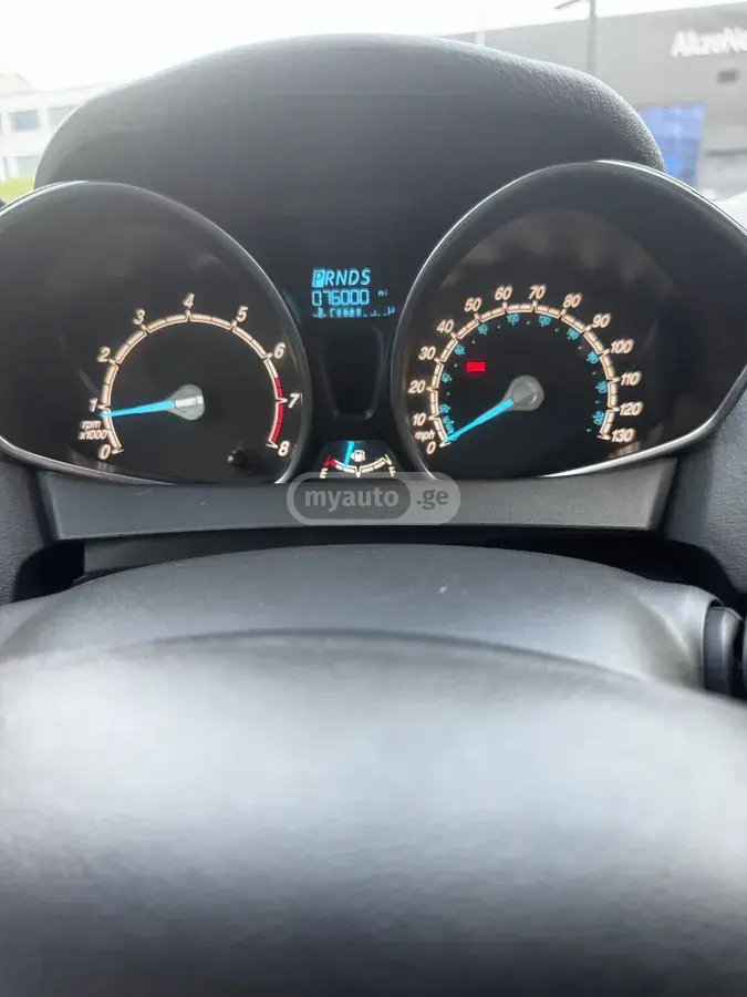 Ford Fiesta 2019 — photo 2