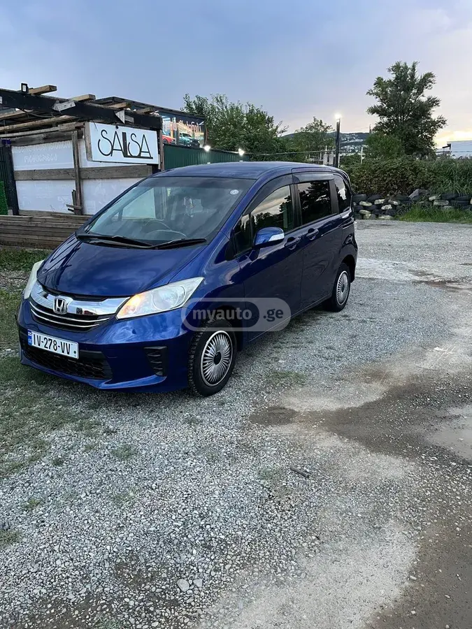 Honda Freed 2014 — photo 2