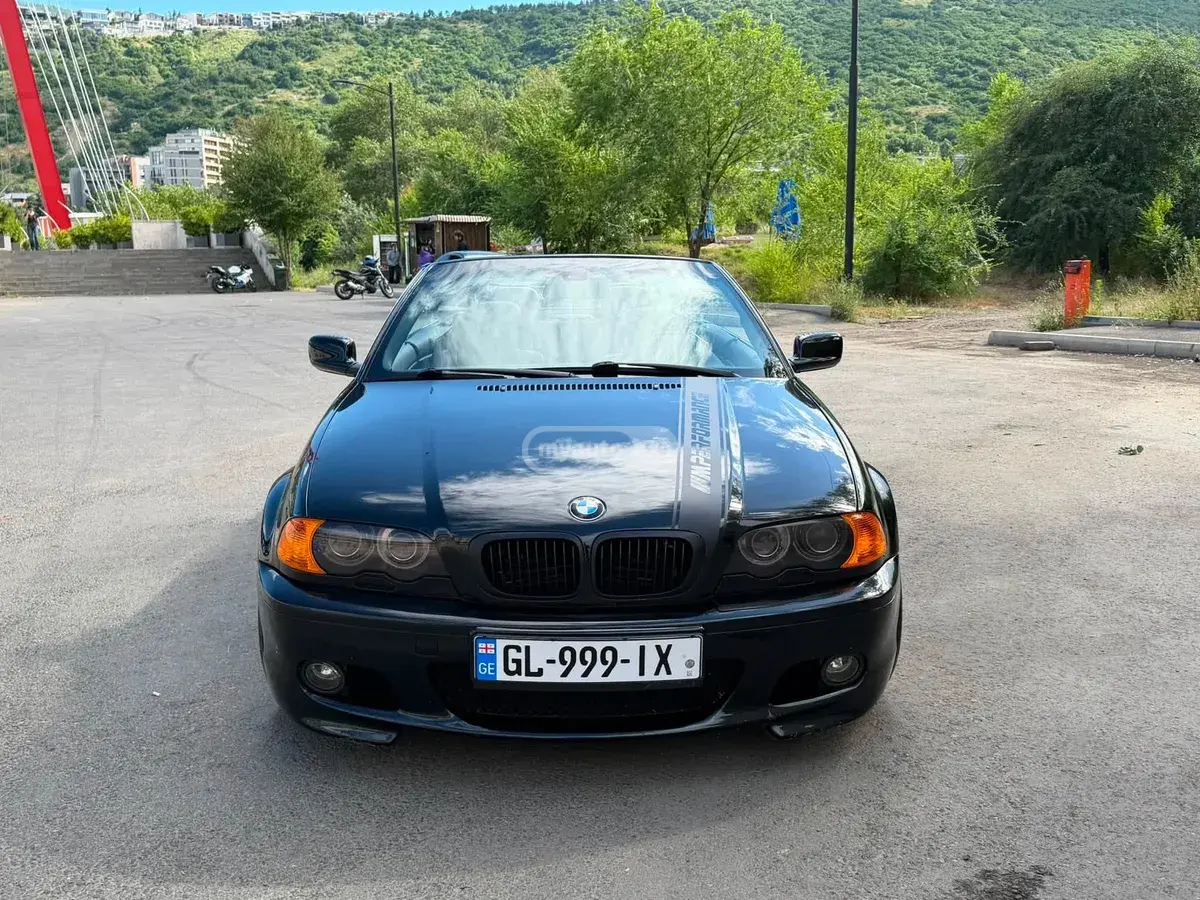 BMW 330 2001 — photo 2