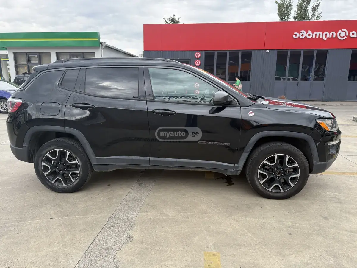 Jeep Compass 2019 — photo 2