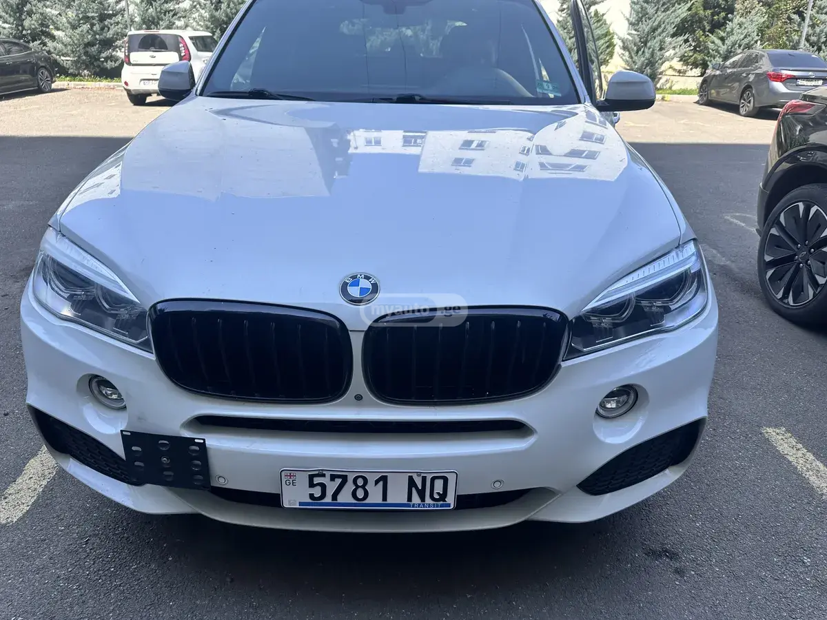 BMW X5 2015 — photo 2