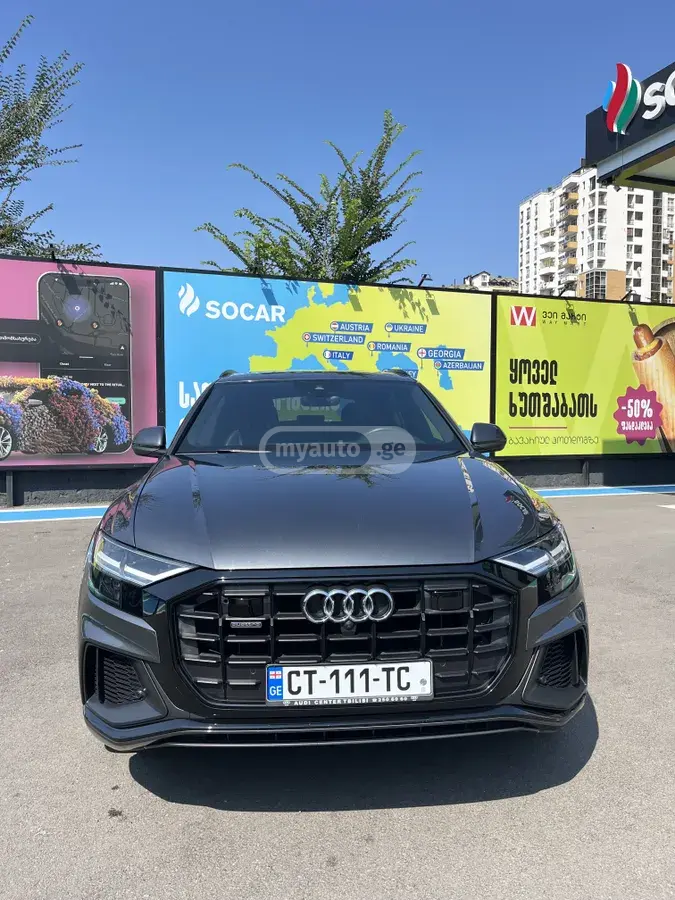 Audi Q8 2019 — photo 2